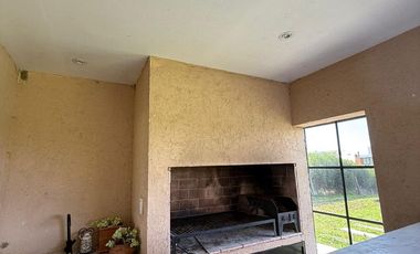 Casa en venta - 4 Dormitorios 4 Baños - Loma Verde