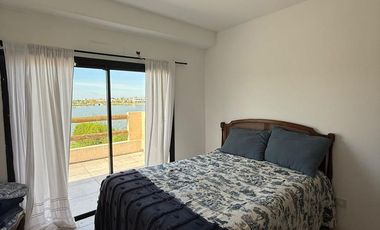 Casa en venta - 4 Dormitorios 4 Baños - Loma Verde