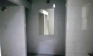 VENTA GALPÓN 415 M2 CUB EN UNA PLANTA SIN COLUMNAS* LANÚS OESTE