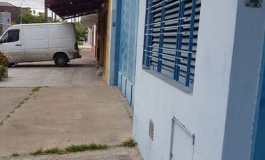 VENTA GALPÓN 415 M2 CUB EN UNA PLANTA SIN COLUMNAS* LANÚS OESTE