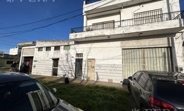 Venta Galpón sobre lote de 200mts en Wilde, IDEAL INVERSOR
