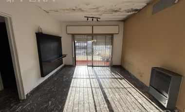 Venta Galpón sobre lote de 200mts en Wilde, IDEAL INVERSOR