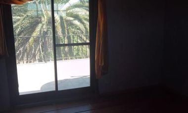 Triplex en excelente ubicación!