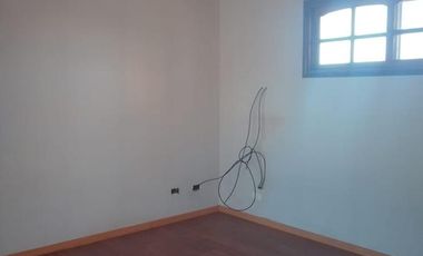 Triplex en excelente ubicación!