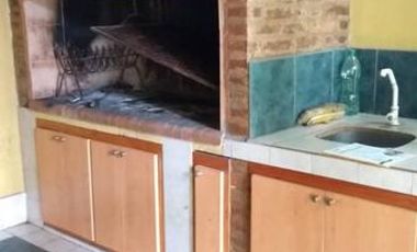 Triplex en excelente ubicación!