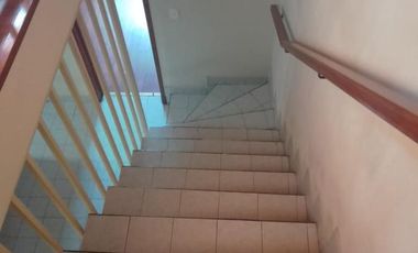 Triplex en excelente ubicación!