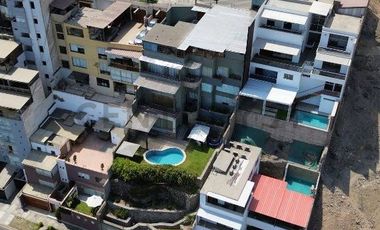 Se vende amplio terreno de 821 m² ubicado en Casuarina Sur