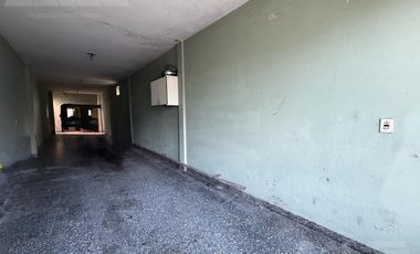 En venta Ituzaingó Norte - 2 Locales comerciales - vivienda - gran parque - Calle Brandsen