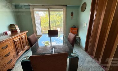 En venta Ituzaingó Norte - 2 Locales comerciales - vivienda - gran parque - Calle Brandsen