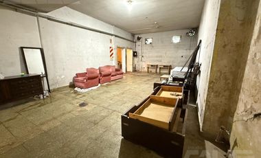 En venta Ituzaingó Norte - 2 Locales comerciales - vivienda - gran parque - Calle Brandsen