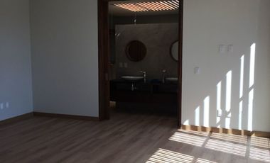 Casa en Renta en Puerta Las Lomas – Exclusividad, Lujo y Confort.