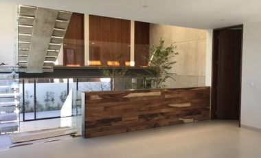 Casa en Renta en Puerta Las Lomas – Exclusividad, Lujo y Confort.