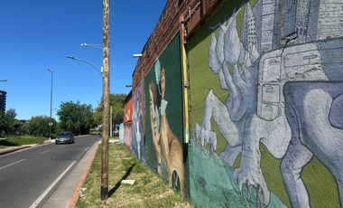 Galpón s/ Av. Costanera Sur. 760m2 Cub. 1293 m2 Terreno  c/ Salida a 2 calles!