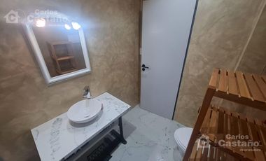 PH al Frente, 3 Amb. a Nuevo con Garaje, Patio y Sin Expensas.