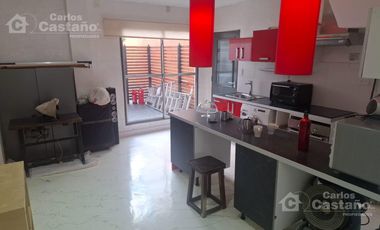 PH al Frente, 3 Amb. a Nuevo con Garaje, Patio y Sin Expensas.