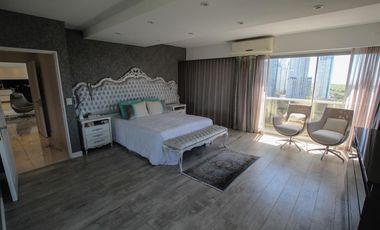 Departamento en Alquiler de 4 ambientes con Cochera, Quincho, Vista Abierta!! Amoblado y equipado!