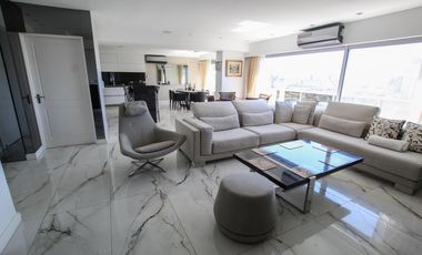 Departamento en Alquiler de 4 ambientes con Cochera, Quincho, Vista Abierta!! Amoblado y equipado!