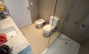 Departamento en Alquiler de 4 ambientes con Cochera, Quincho, Vista Abierta!! Amoblado y equipado!