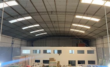 Excelente depósito/galpón con oficinas a estrenar  - Av. Capdevila Y Colectora norte, Circunvalación