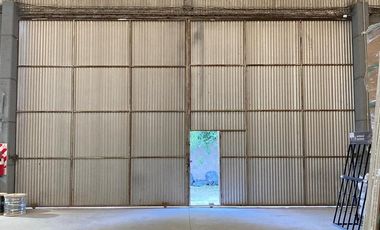 Excelente depósito/galpón con oficinas a estrenar  - Av. Capdevila Y Colectora norte, Circunvalación