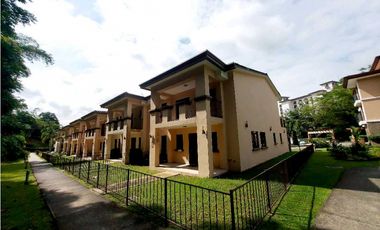 ALQUILER CASA EN CLAYTON EMBASSY CLUB