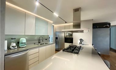 SE VENDE APARTAMENTO EN CLAYTON PARK II