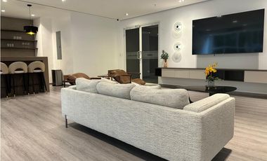 SE VENDE APARTAMENTO EN CLAYTON PARK II