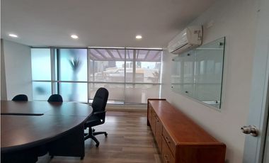 ALQUILER OFICINA SAN FRANCISCO FRENTE AL MULTIPLAZA