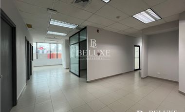 ALQUILER DE OFICINA EN CALLE 50 (8)