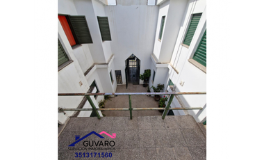 Dept. en alquiler – 2 Dor. con cochera cubierta – B° Pueyrredón