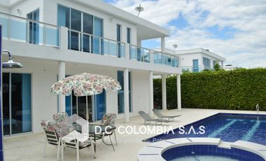 VENTA DE CASA CAMPESTRE CON PISCINA PRIVADA EN GIRARDOT