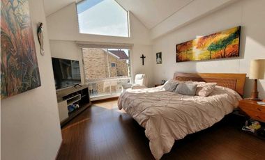 Venta amplia Casa Pinares de Chia