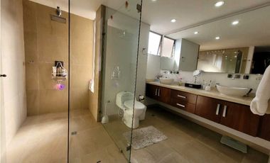 Venta amplia Casa Pinares de Chia