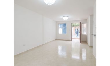 SE VENDE CASA INDEPENDIENTE EN VILLA CAROLINA