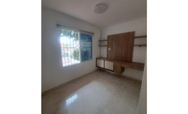 SE VENDE CASA INDEPENDIENTE EN VILLA CAROLINA