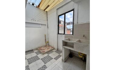 CASA EN ALQUILER, LAS ACACIAS, ORIENTE, CALI