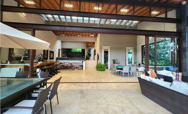 CASA EN RENTA, AVNDARO VALLE DE BRAVO