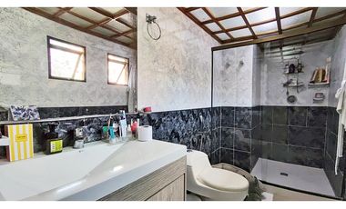 Vendo casa en buen estado sector La Visitación con todo a la mano