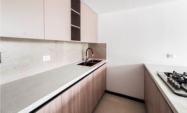 MODERNA Y CONFORTABLE SUITE EN VENTA SECTOR HOSPITAL DEL RIO CUENCA