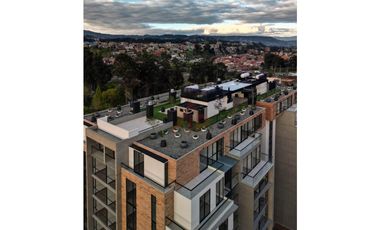 MODERNA Y CONFORTABLE SUITE EN VENTA SECTOR HOSPITAL DEL RIO CUENCA