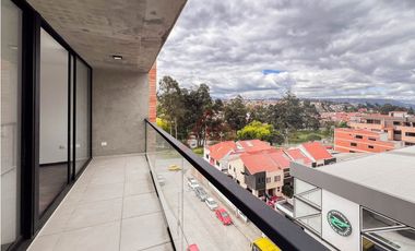 MODERNA Y CONFORTABLE SUITE EN VENTA SECTOR HOSPITAL DEL RIO CUENCA