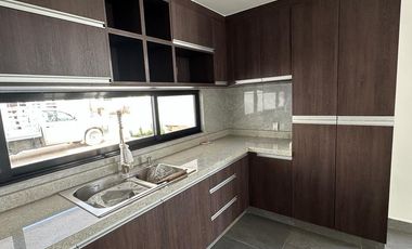 Casa TOLU2 en venta Privada Cimera