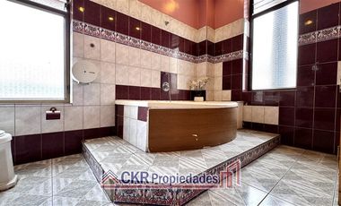 Casa en Venta en Eulogia Sánchez, avenida Vicuña Mackenna, Ramón Carnicer