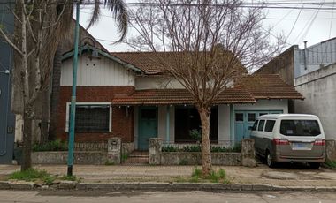 VENTA PH PLANTA BAJA FRENTE 5 AMB A RECICLAR MUNRO