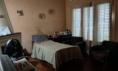 VENTA PH PLANTA BAJA FRENTE 5 AMB A RECICLAR MUNRO