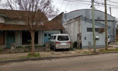 VENTA PH PLANTA BAJA FRENTE 5 AMB A RECICLAR MUNRO