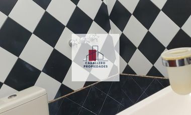 Casa en alquiler c/ cochera en Los Perales