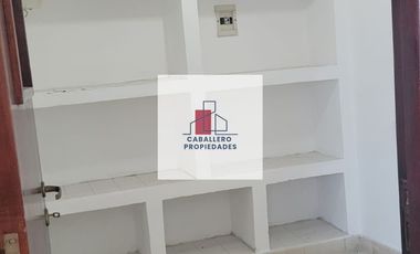 Casa en alquiler c/ cochera en Los Perales