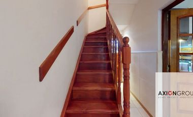 Casa en venta c/ cochera en La Plata