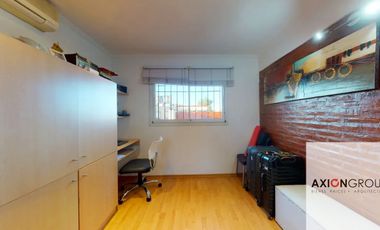 Casa en venta c/ cochera en La Plata